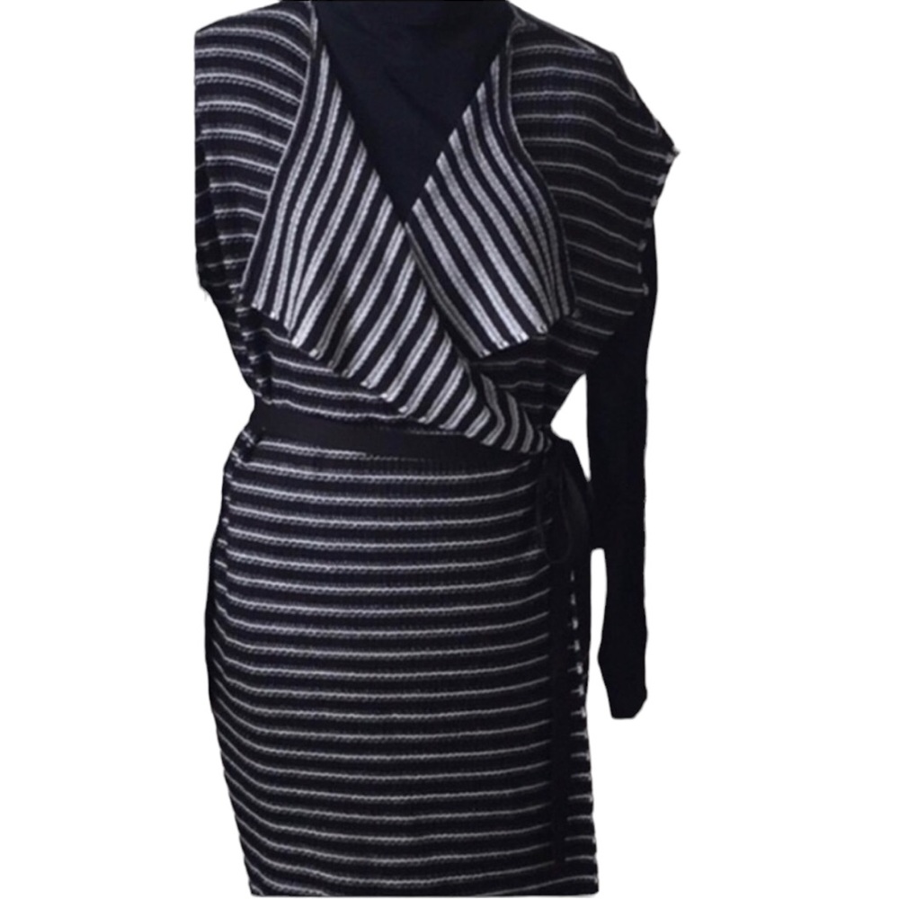 Cato size Large black & white striped vest striped 3/4 length waterfall collar